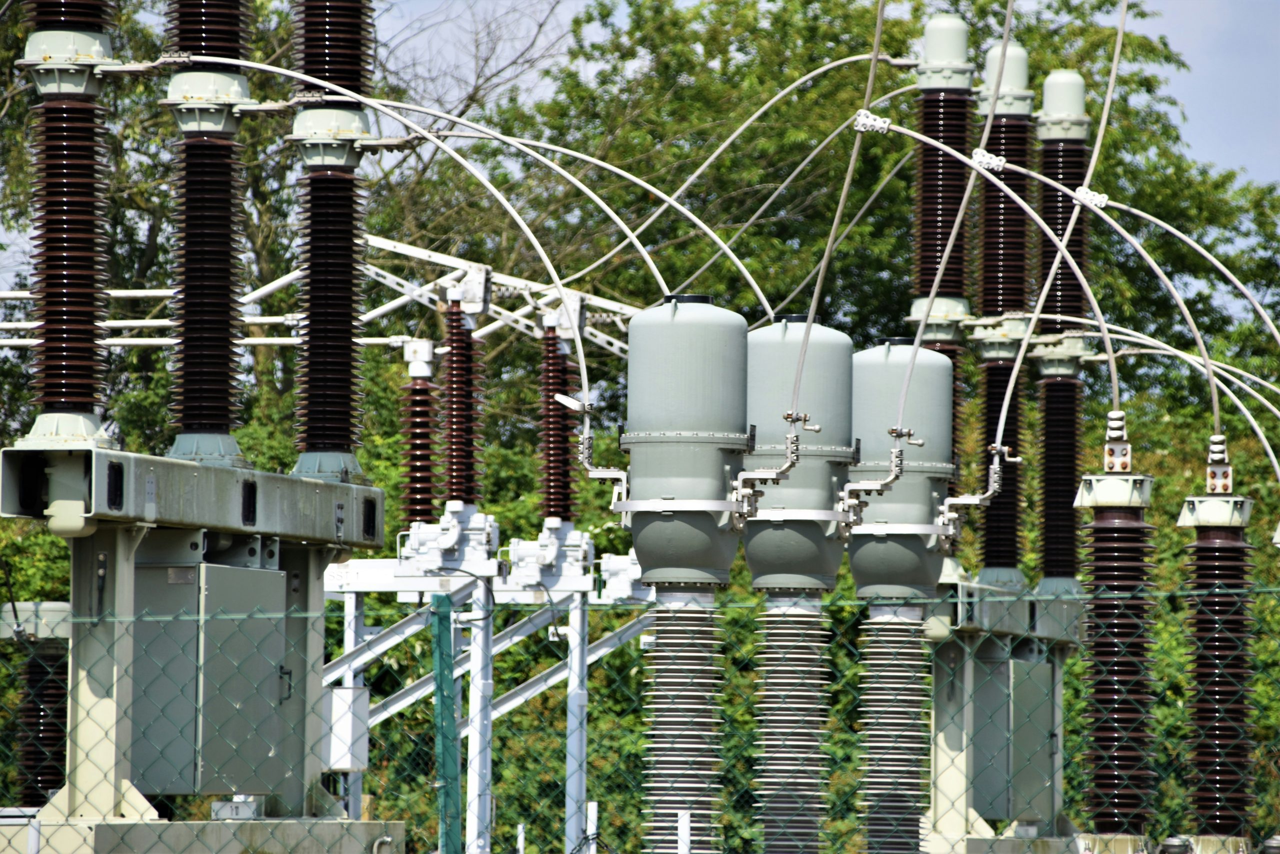 Трансформатор тока в помещении – Надежное решение для точного измерения электроэнергии